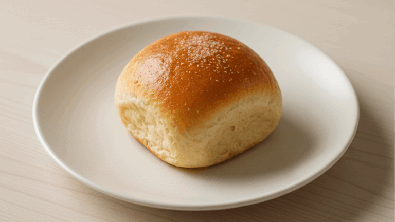 Como fazer pão doce fofinho que derrete na boca: a receita de vó para o seu café 7 Pão Doce Simples