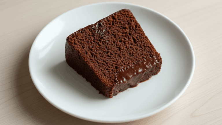 O Melhor Bolo de Chocolate Sem Ovo: Fofinho, Úmido e Muito Fácil de Fazer 11 Bolo de Chocolate Sem Ovo