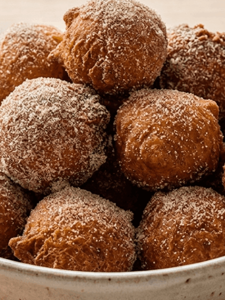Bolinho de banana frito