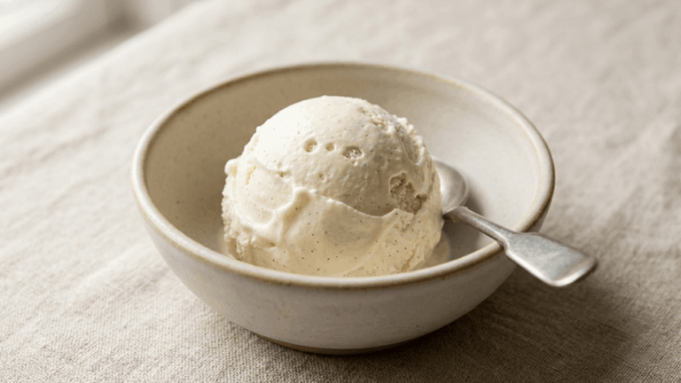 Sorvete caseiro com apenas 4 ingredientes fácil